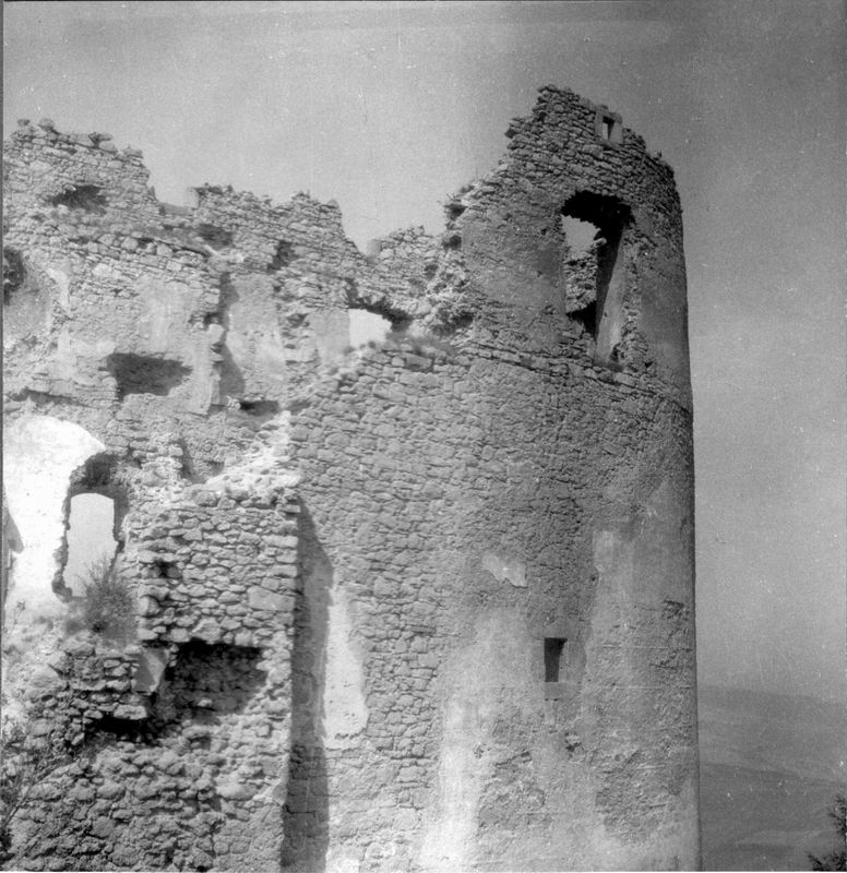 99 Podkovovitá veža v roku 1952